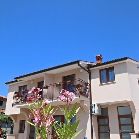 Solaria Apartments Пореч Екстер'єр фото
