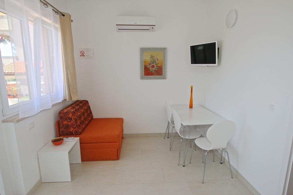 Solaria Apartments Пореч Екстер'єр фото