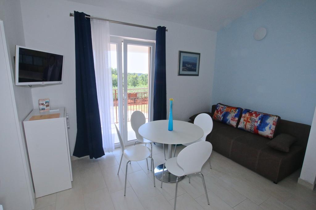 Solaria Apartments Пореч Екстер'єр фото
